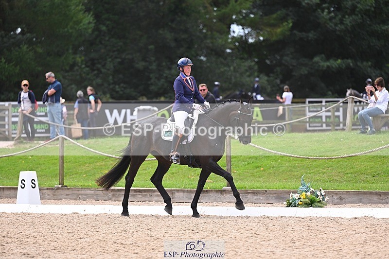 240809-133031-01561 - 142-Tyler.Bradshaw-J'adore