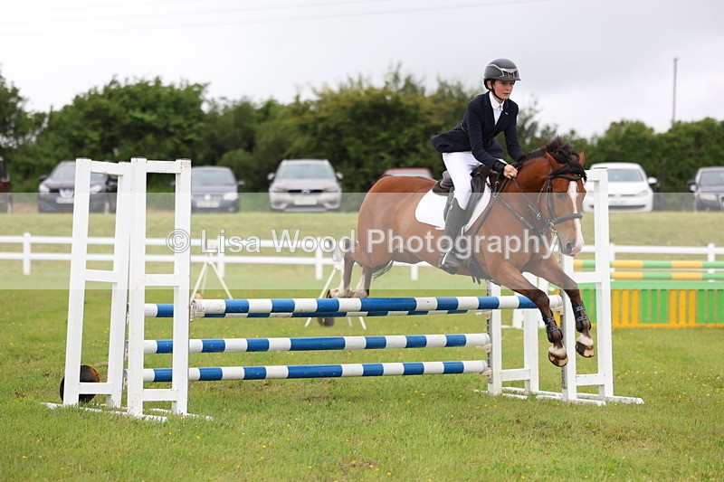 3E7A6620 - Class 9: Pony Discovery/90cm open