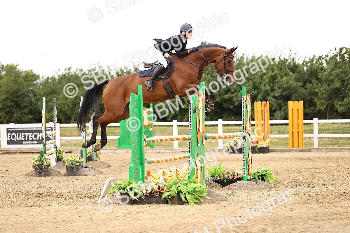 SBM_003137 - Class 21 - Senior Newcomers - 1.10m