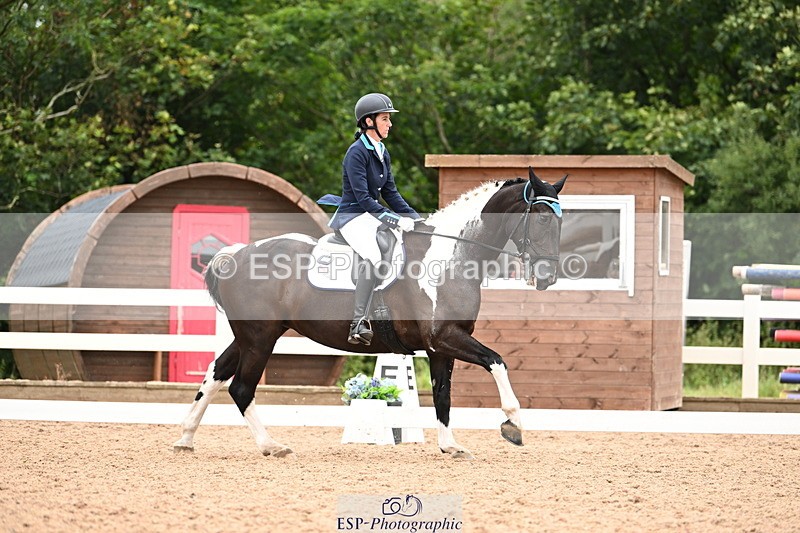 240815A-120428-00910 - 275-Alys.Matravers-Tiger.Mazariti