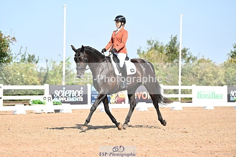 250816-102401-03118 - 118-Charlotte.DickerDevaldi's.Kiss