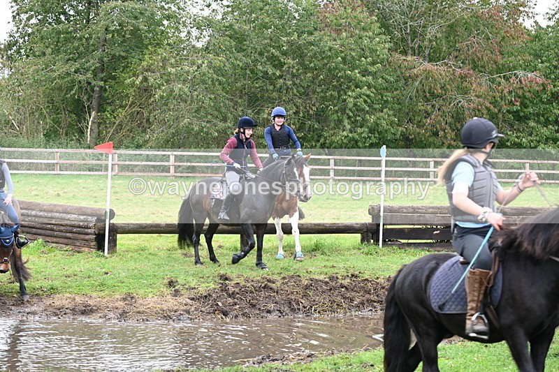 WJ6_7132 - Time at Photographer 13:06 to 13:23