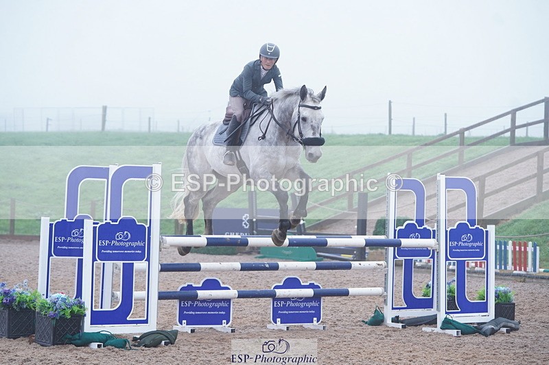 241006A-112952-06569 - Cls 19 Snr 1.05m Open