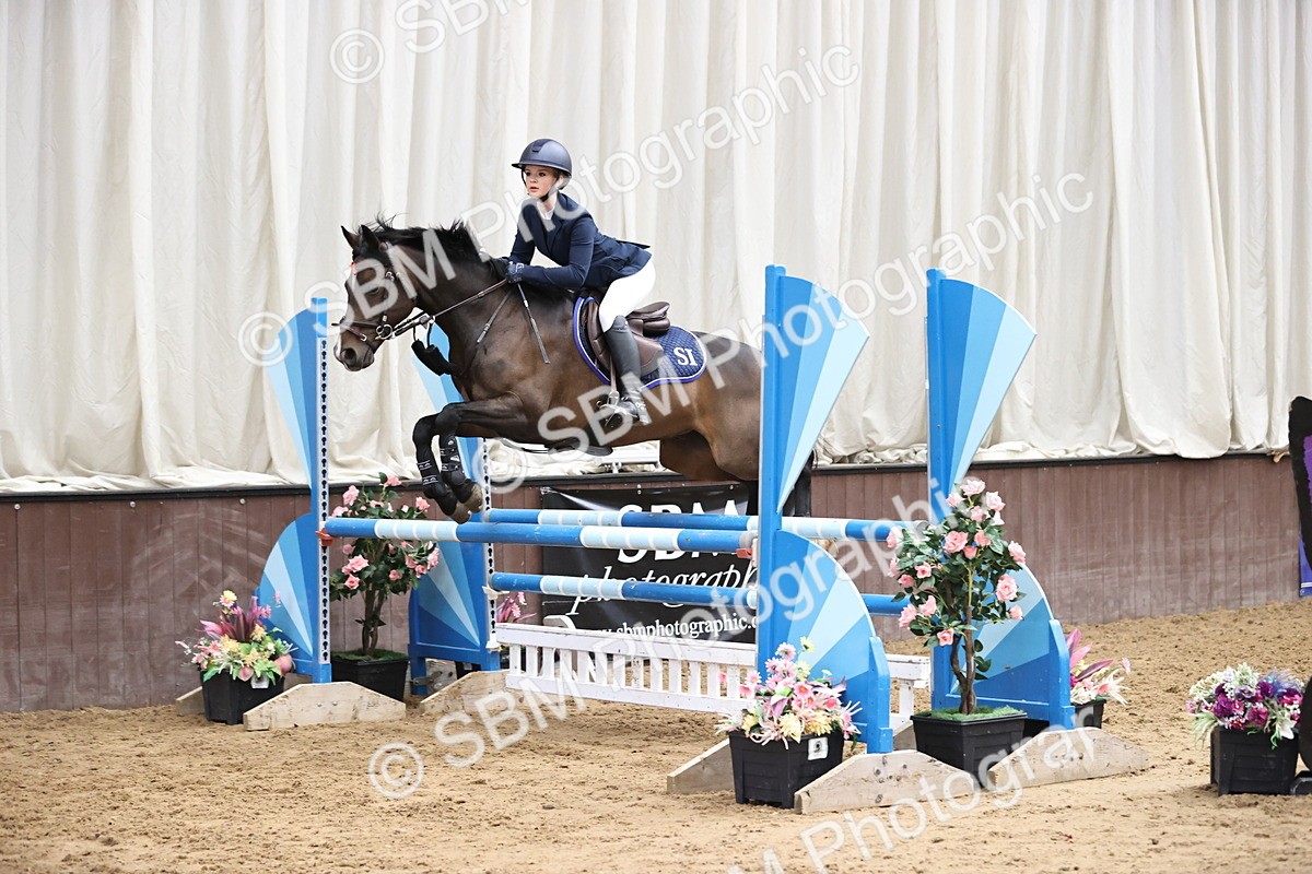 SBM_002809 - Class 13 - Blue Chip Pony Newcomers 1.00m Open