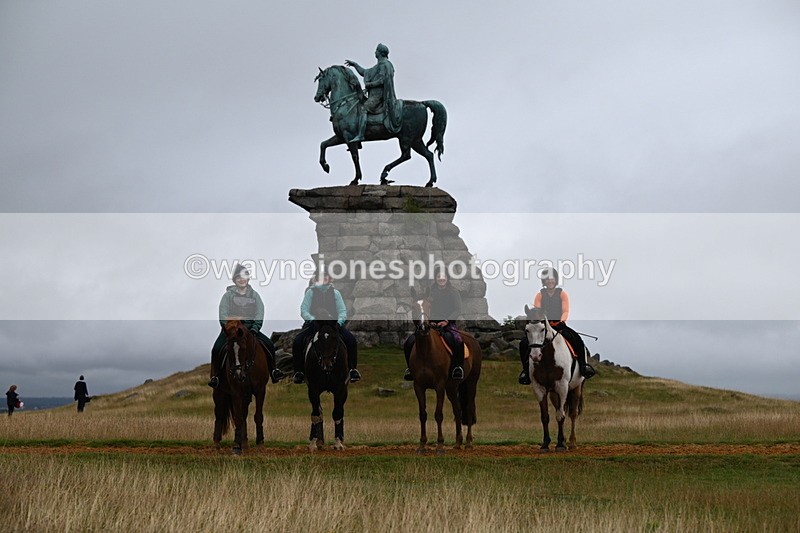 DSC_2300 - Time at Statue 12:34 to 12:56