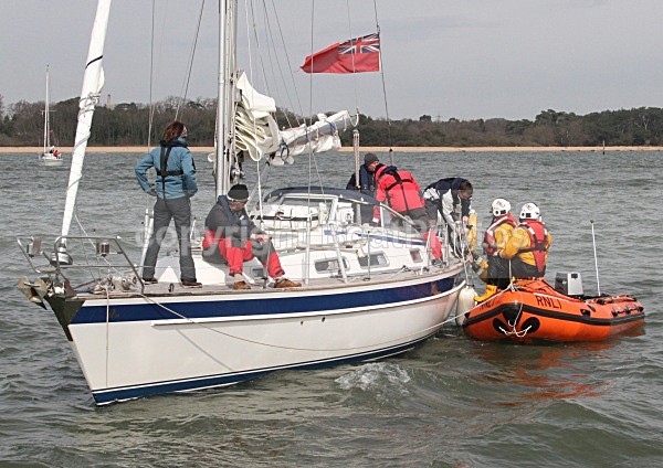 100411 JLP SAILING CLUB - RNLI IMG_0551 - APRIL 11th 2010 - JLP SAILING CLUB & RNLI