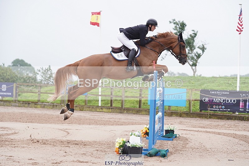 240720A-113134-14336 - Cls 3, 3 Star Small Tour 1.40m