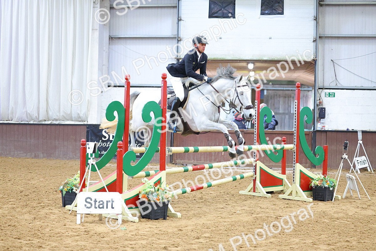 SBM_009824 - Class 21 - Nupafeed Supplements Senior Discovery/ 1m Open - First Round (1.00m)