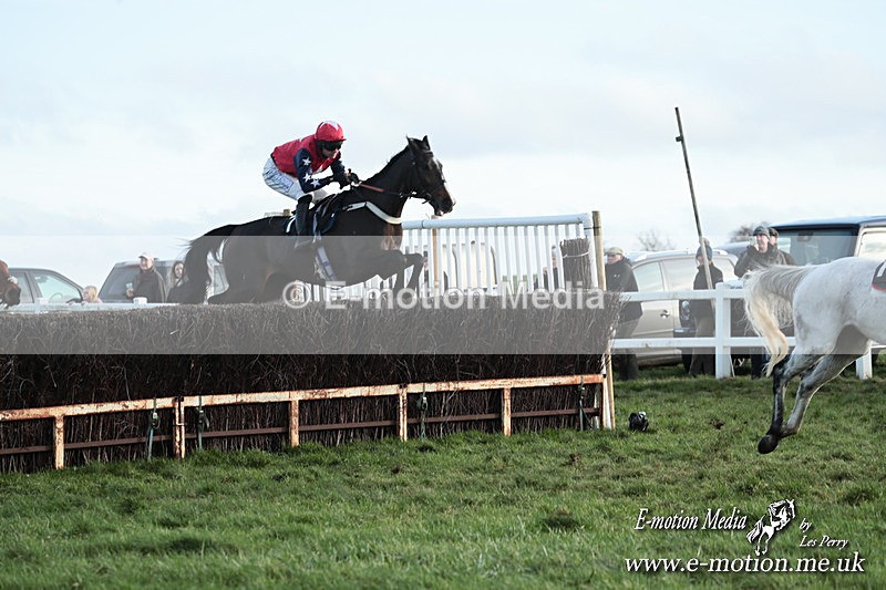 PtP 141225  1834 - New Forest Hounds PtP Larkhill 14/12/25