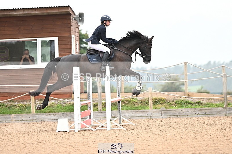 240828A-103012-00104 - Cls 1 Snr British Novice and 90cm Open