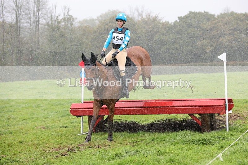 1X9A1882 - Class 4: 80cm Red Table