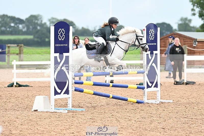 240907A-123013-01647 - Cls 3 Pony Medium Team 80cm & 90cm