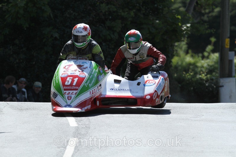 IMG_2424 - Sidecar Race 2 - TT 2013