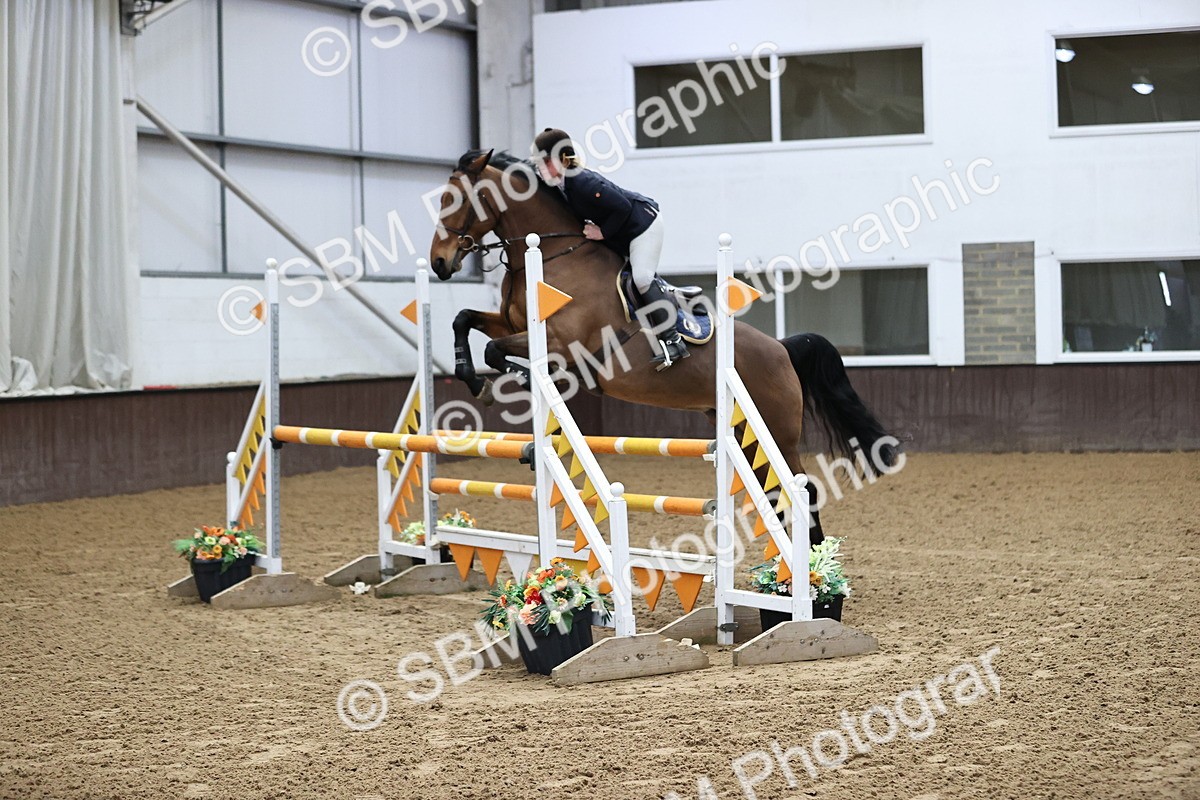 SBM_005891 - Class 16 - Senior Newcomers - 1.10m Open