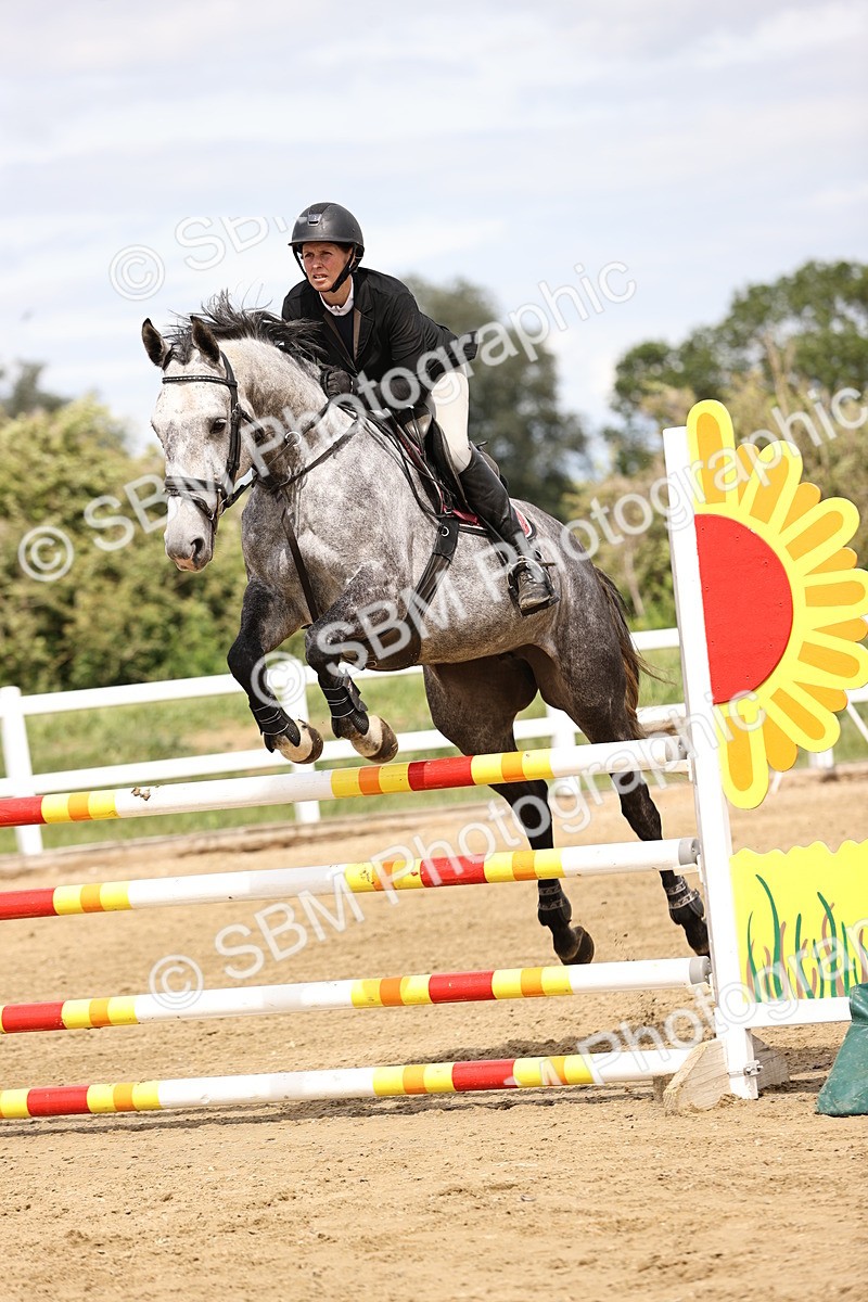 SBM_003451 - Class 11 - Senior Newcomers - 1.10m