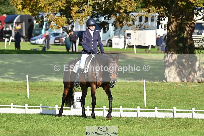 251024A-100417-08213 - G-551-Helen.Daly