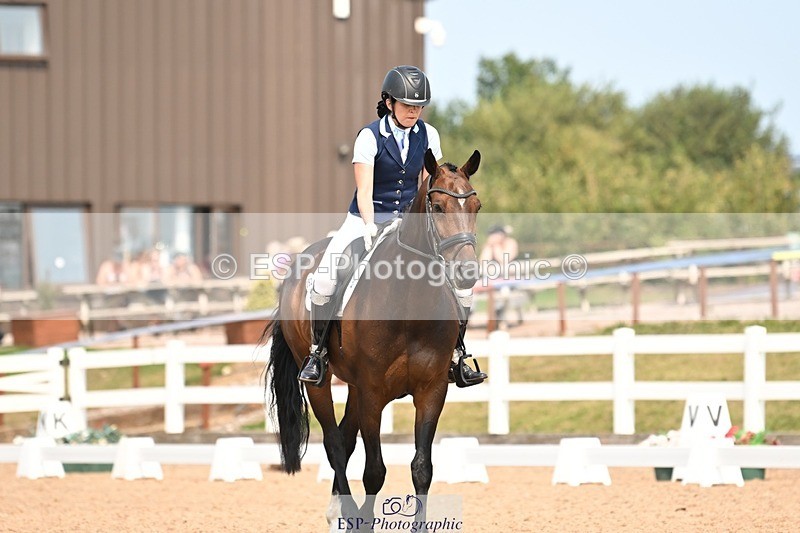 250816-141516-05058 - 052-Marcela.PomphreyLinkeltje.DE.J