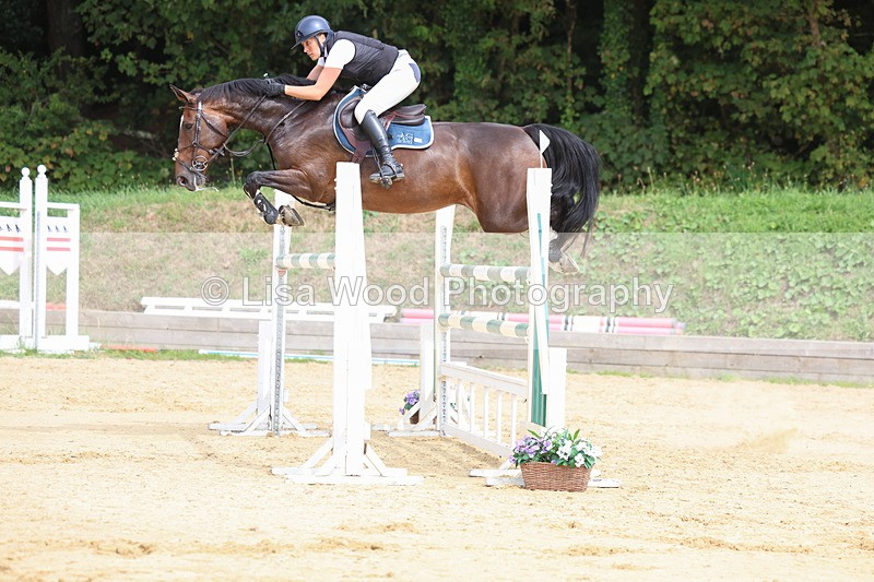 3E7A4597 - Class 9: Senior 1.30m open