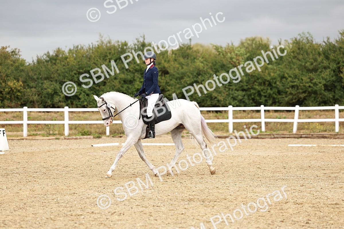 SBM_001833 - Class 8-11 - N2 E1 Warm Up - 12.27-12.59