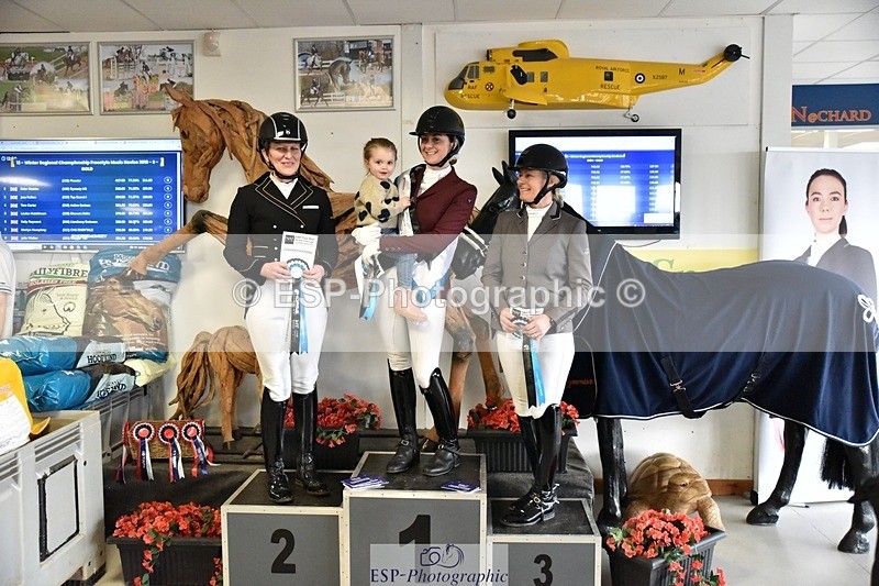 250215-153842-04525 - Medium Gold Presentations