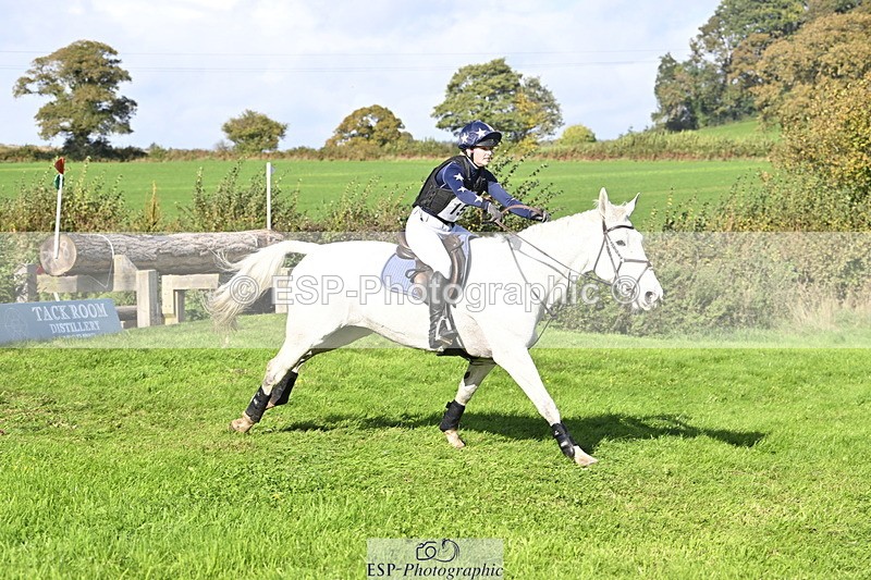 251024A-130404-11360 - B-153-Charlotte.Franck-Steier