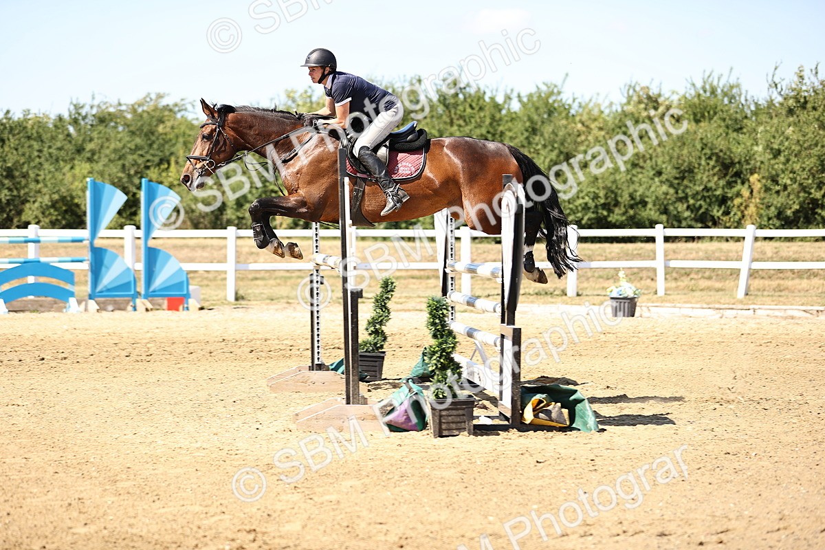 SBM_015083 - Class 16 - Senior foxhunter - 1.20m Open
