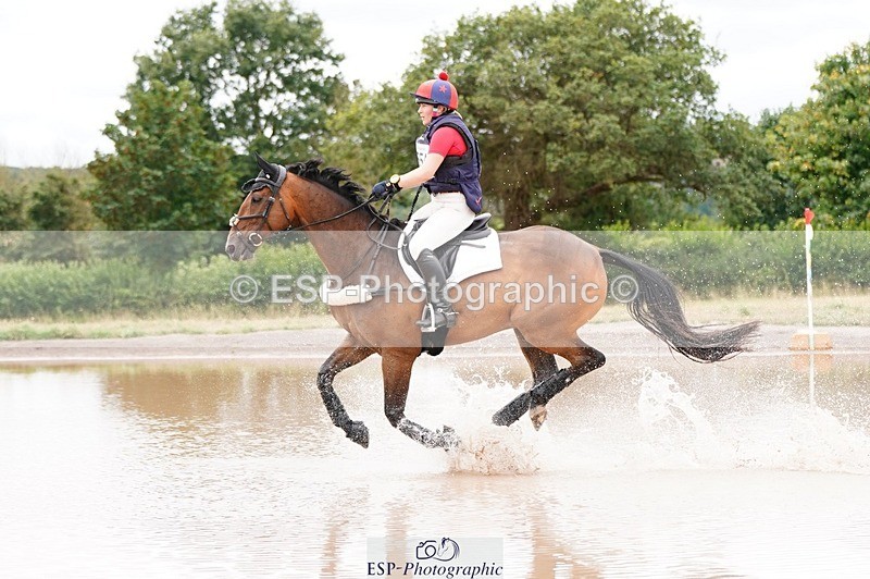 250803A-123804-13060 - M-554-Lucy.Henretty-Lee-AMANDI.VIVENDI