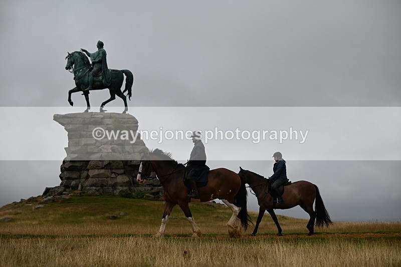 DSC_2012 - Time at Statue 12:13 to 12:32