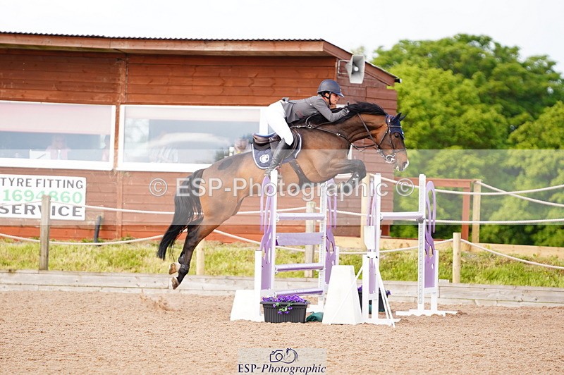 240526A-100446-07289 - Cls 25 National 1.30m Open