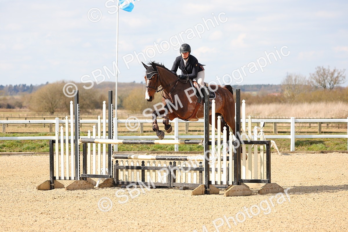 SBM_001376 - Class 4 - Senior Newcomers - 1.10m