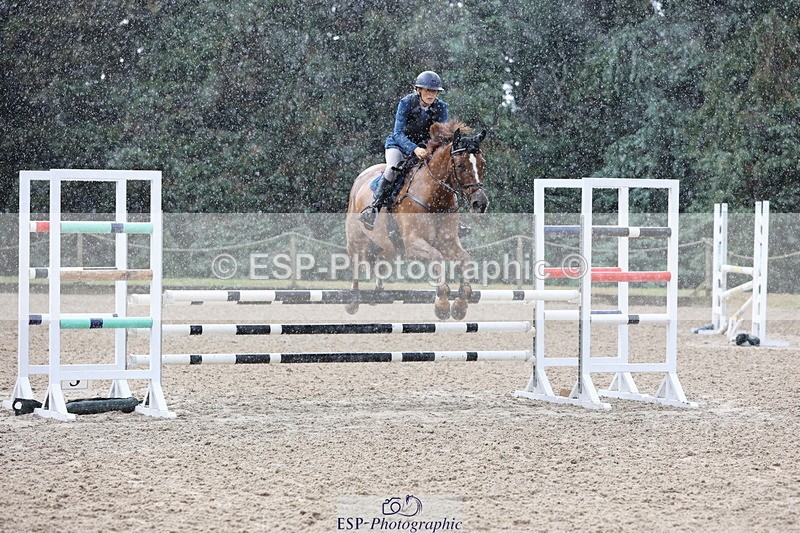 250831A-121552-10144 - Cls 42 Snr 1m Grand Prix