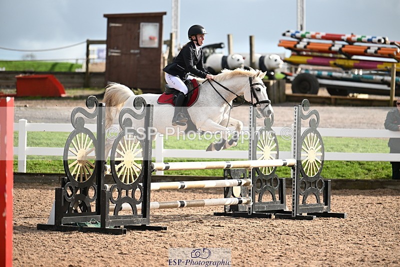 241026A-115519-00832 - SAT Cls 8 Pony Discovery and 90cm Open