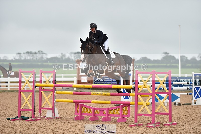 231011A-141840-00692 - Cls 5 Foxhunter & 1.20m Open