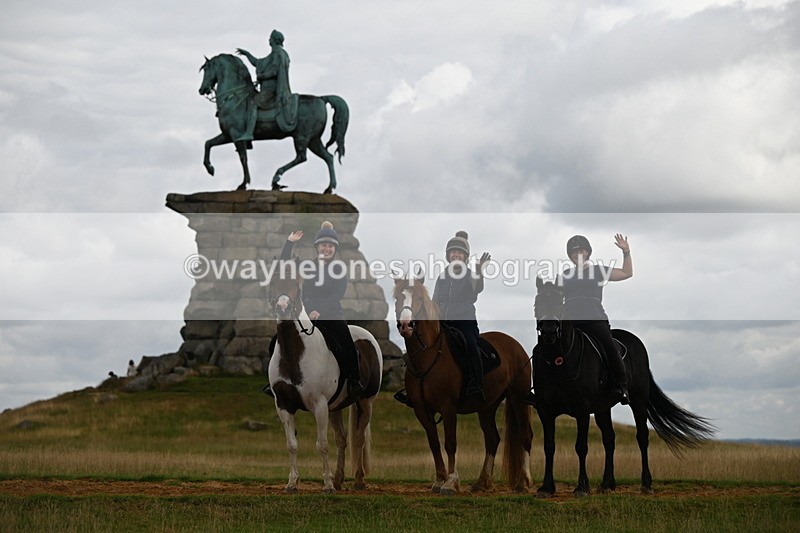 DSC_4179 - Time at Statue 09:50 to 11:09