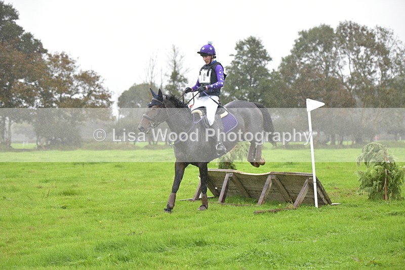 RAY_9372 - Class 1: 65cm: Ski Jump