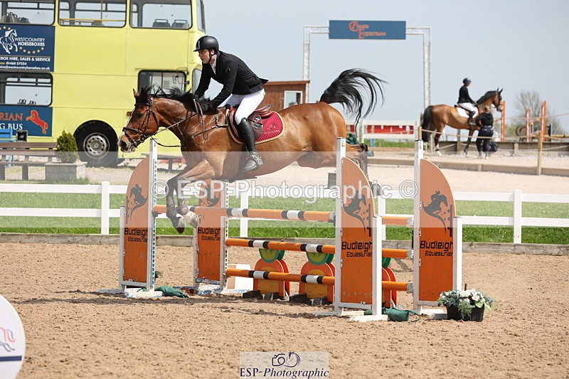 240510A-141916-07578 - Cls 17 1.05m National Am Quali