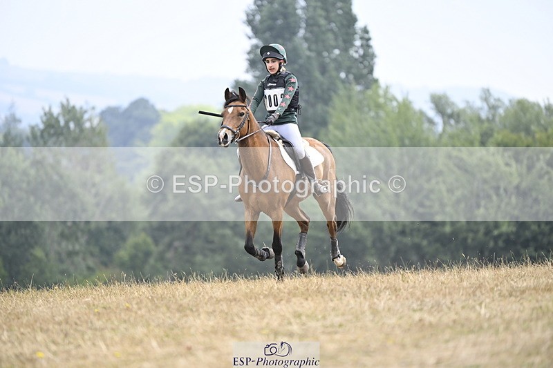 250824A-114200-35342 - 2002-Florence.Dovey-Moneyhills.Pageant