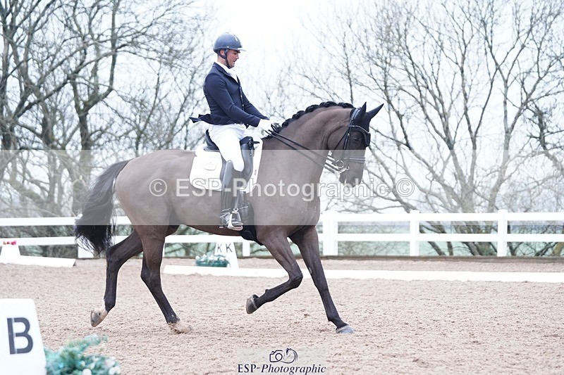 250214-140610-02394 - 127-Jezz.Palmer-Toddington.Debut