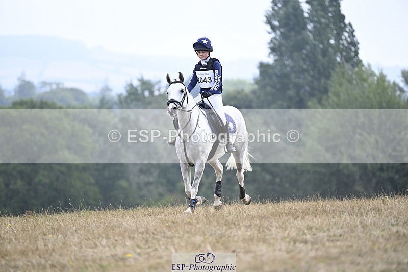 250824A-113923-35330 - 2043-Holly.Squance