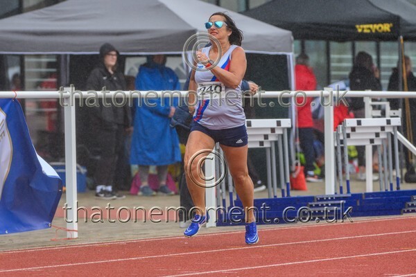 ComMast25-929902 - Track Female Set Two