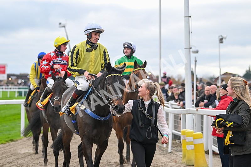 161124-Race 1-East India Dock-9283 - Race 1
