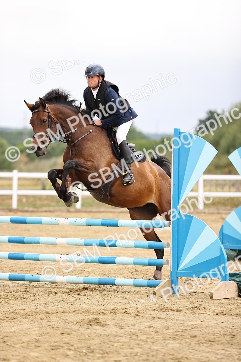 SBM_024768 - Class 9 - Senior British Novice - 90cm