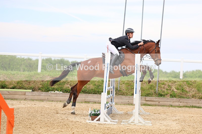 3E7A8515 - Class 4: Senior British Novice/90cm open