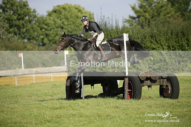  WWHT 171021 4016 - Open (1.00m)  17/10/21