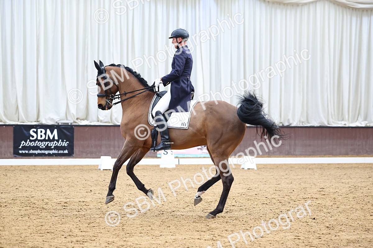 SBM_008208 - Class 32 - FEI intermediate II