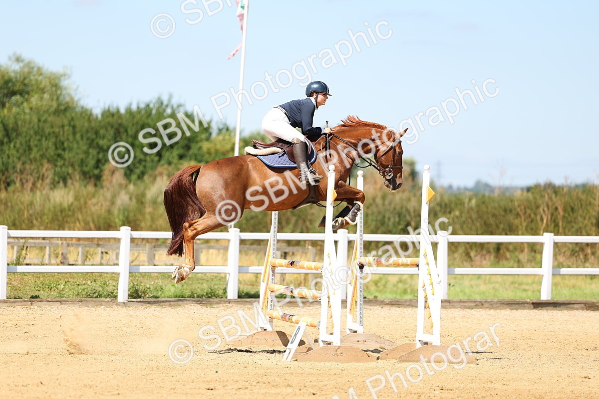 SBM_008304 - Class 12 - Senior Newcomers - 1.10m Open