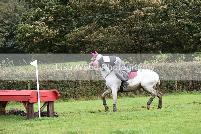 1X9A1975 - Class 6: 90cm + Red Table