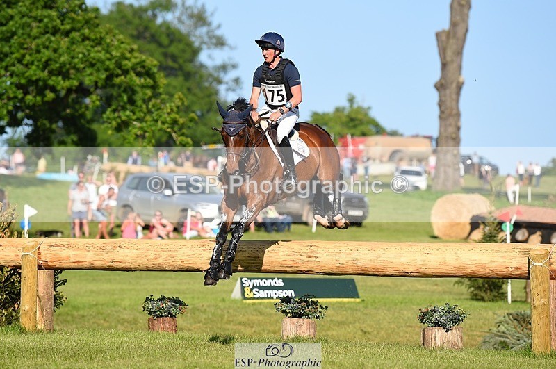 230527-181426-13772 - 175-MONBEG_EQUITY-Tom_McEwen-XC