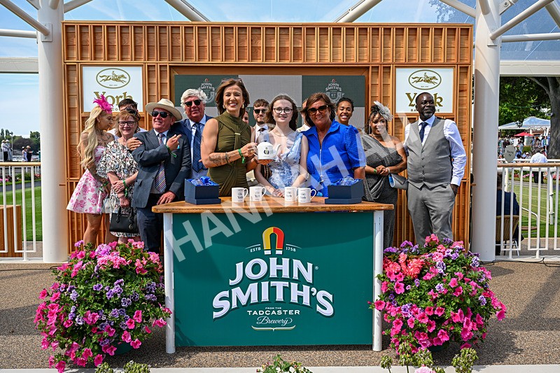 110726-Race 1-Big Cigar-1670 - Race 1 14.02pm John Smith's Nursery Handicap