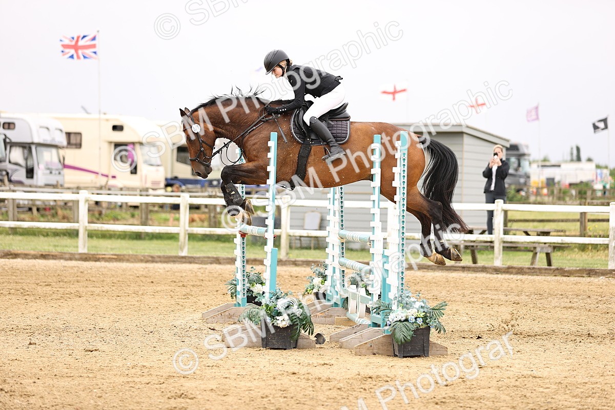 SBM_003144 - Class 21 - Senior Newcomers - 1.10m